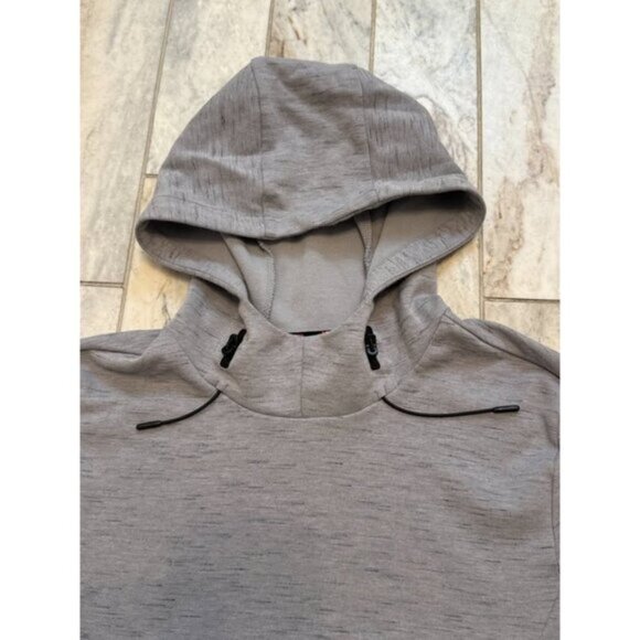 Fila women's small gray oversized sweatshirt MSRP $70 - Picture 4 of 5